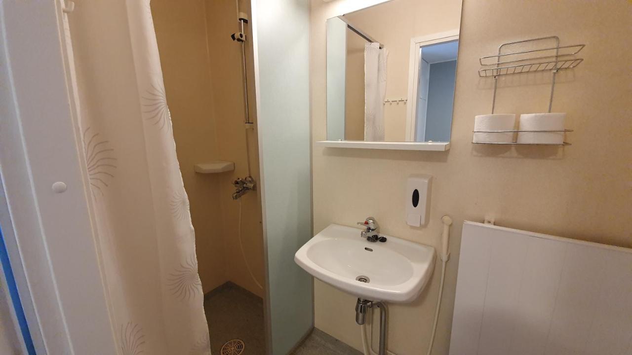 Gasthaus Vanha-Merivartioasema Kotka Eksteriør bilde