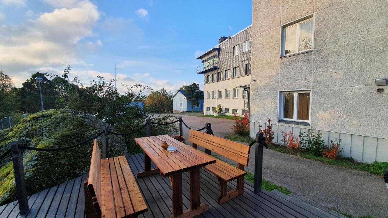 Gasthaus Vanha-Merivartioasema Kotka Eksteriør bilde