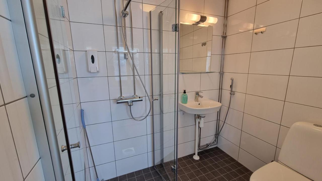 Gasthaus Vanha-Merivartioasema Kotka Eksteriør bilde